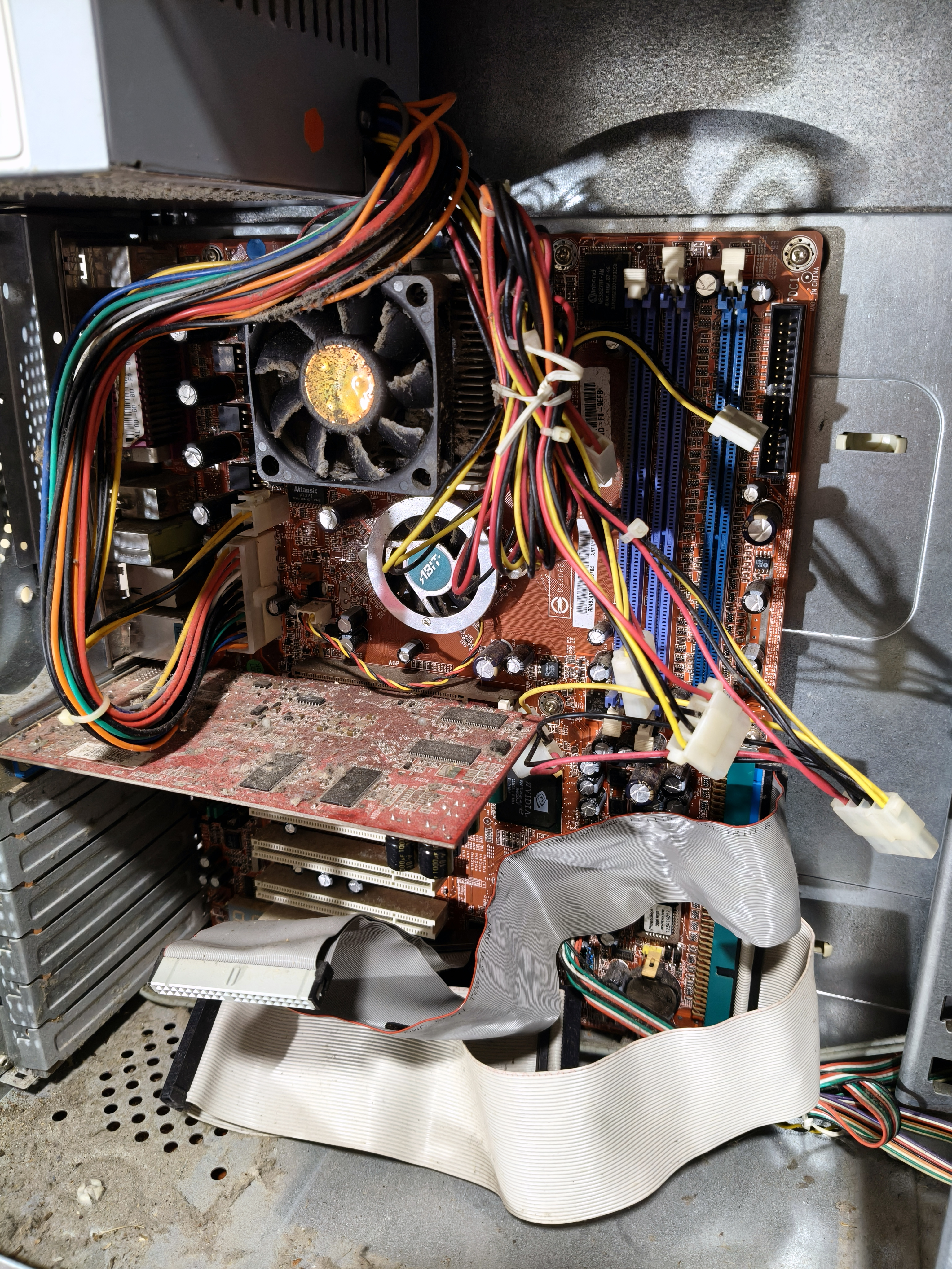 Abit AN7 system before restoration covered in dust