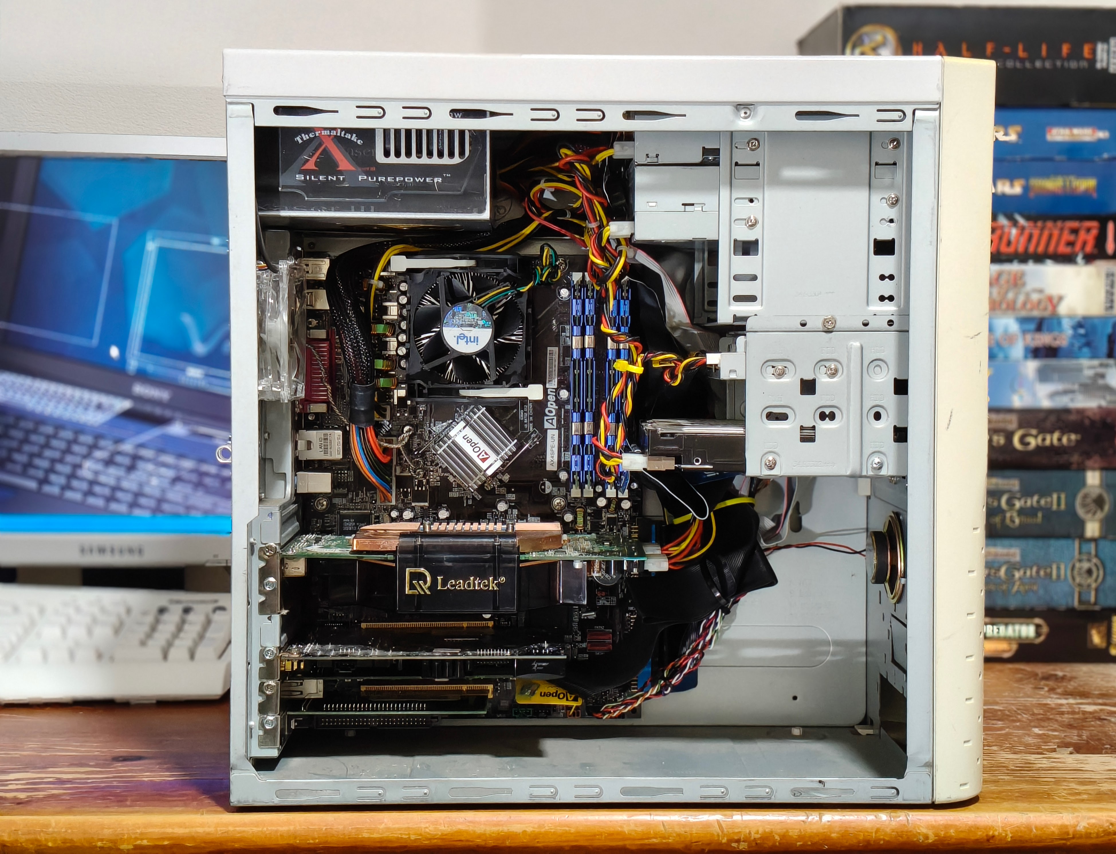 Completed Retronbyte Desktop Build Showcase